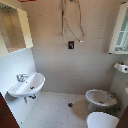 Casa Con Vista E Piscina Nelle Colline Della Versilia Nyaraló