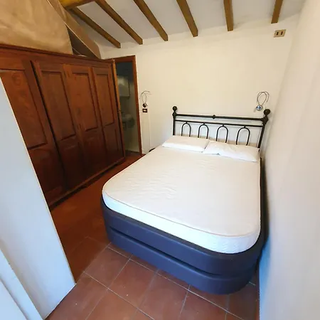 Casa Con Vista E Piscina Nelle Colline Della Versilia Stiava