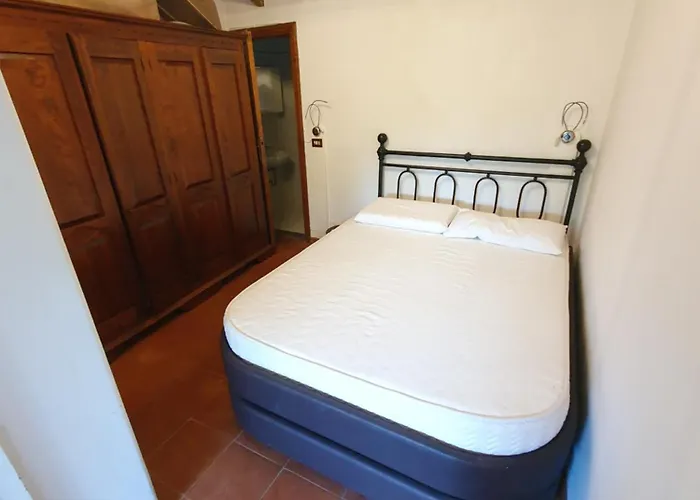 Casa Con Vista E Piscina Nelle Colline Della Versilia Stiava